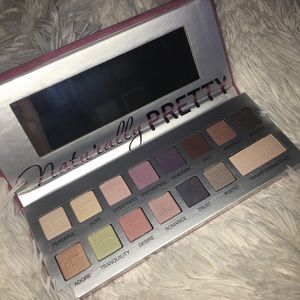 HUGE SALE‼️ IT Cosmetics Naturally Pretty Volume 2